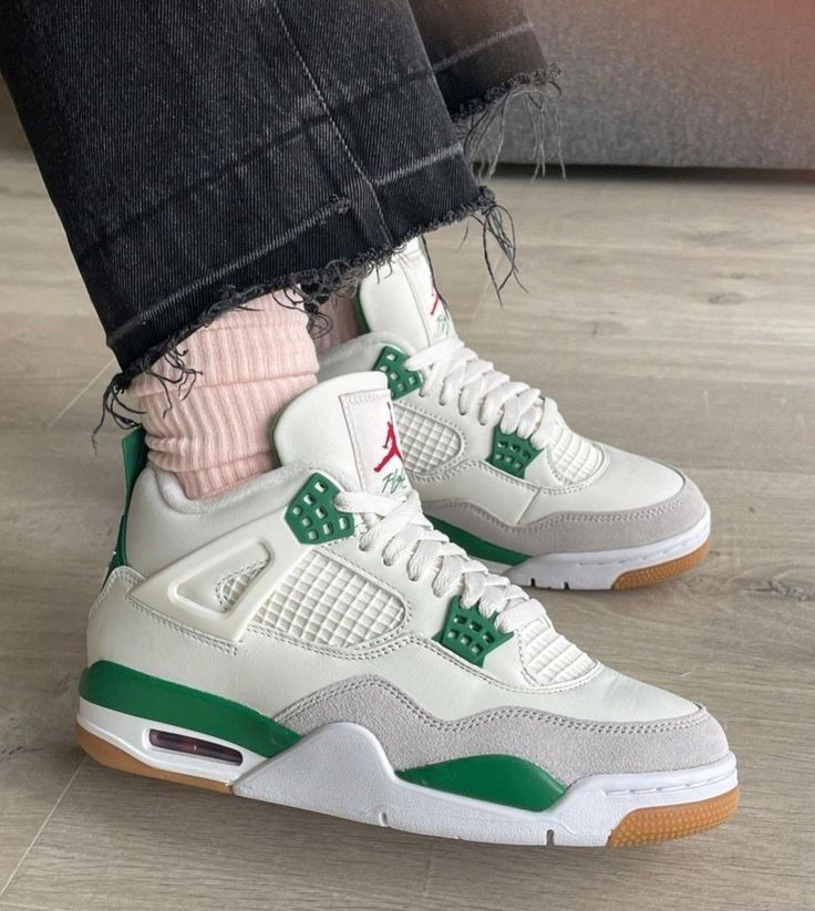 Air Jordan 4 Retro "White Oreo" sneakers