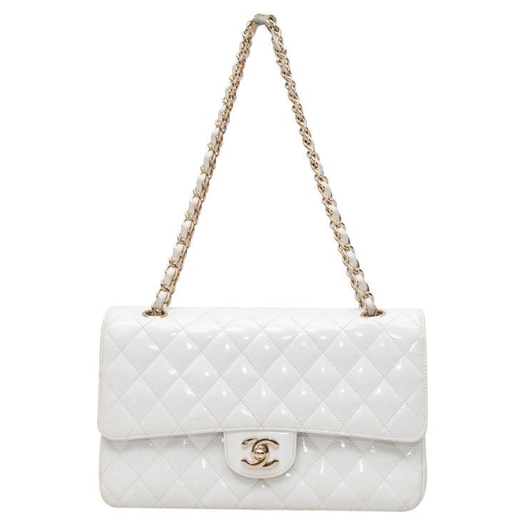 CHANEL leather shoulder bag